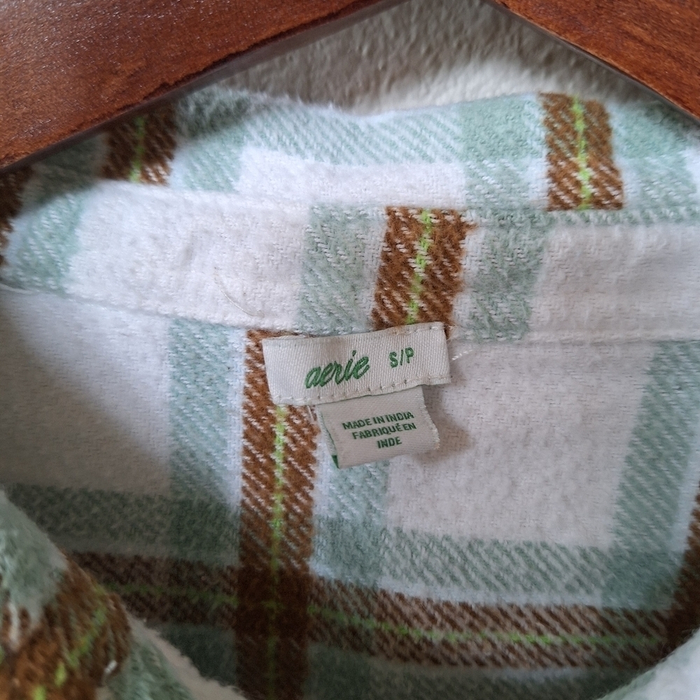 Aerie Womens Plaid Long Sleeve  Button Down Flannel. Size S - Picture 2 of 6